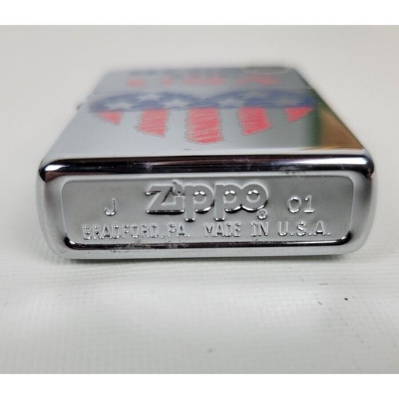 Vintage NIB Zippo Lighter Bless the USA Heart Flag Unstruck 2001 - Picture 4 of 6